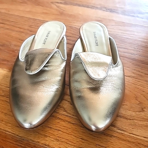 Sarah Flint - Picture 2 of 5